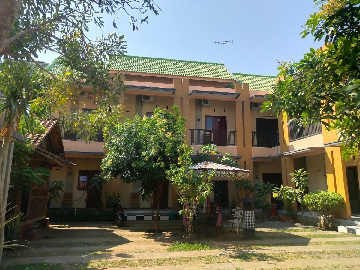 פרובולינגו Surya Guest House מראה חיצוני תמונה